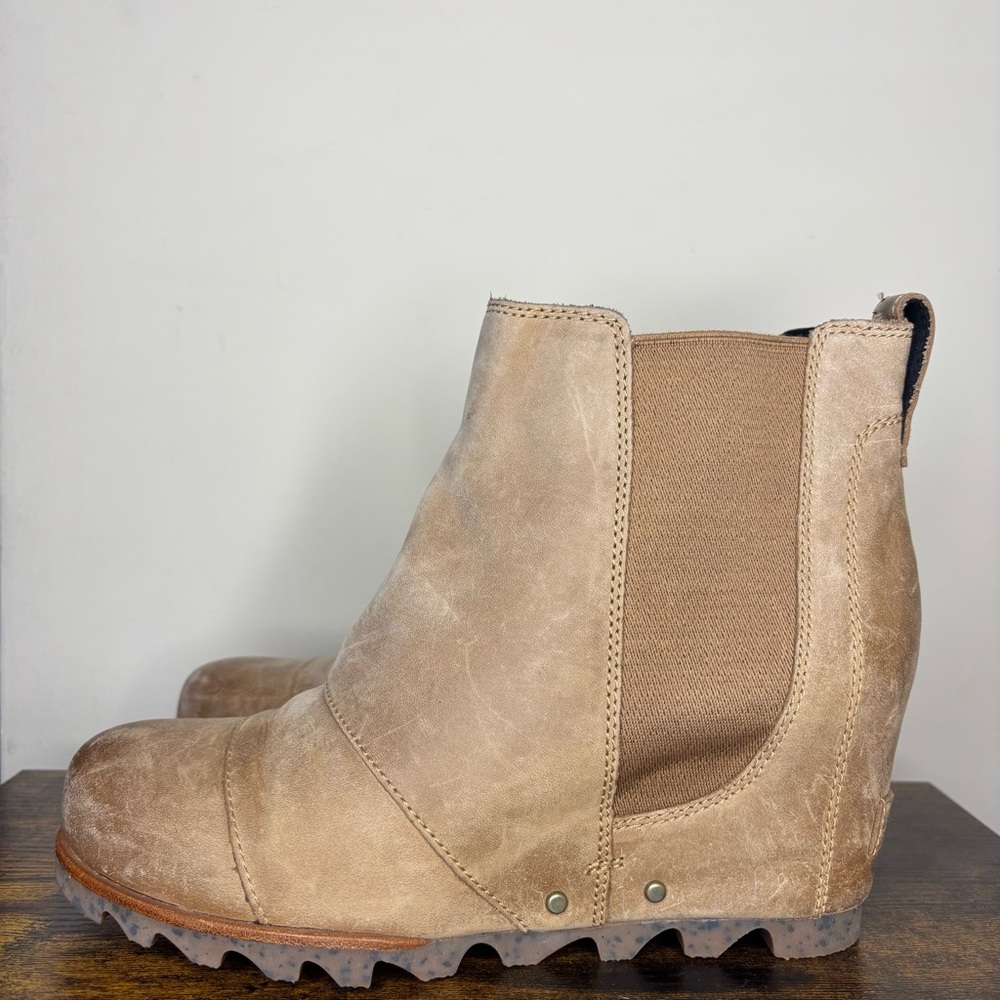 Sorel Lea Wedge Joan Of Arctic Elk Womens Bootie Ankle Shoe Size 8 Brown - Picture 2 of 8